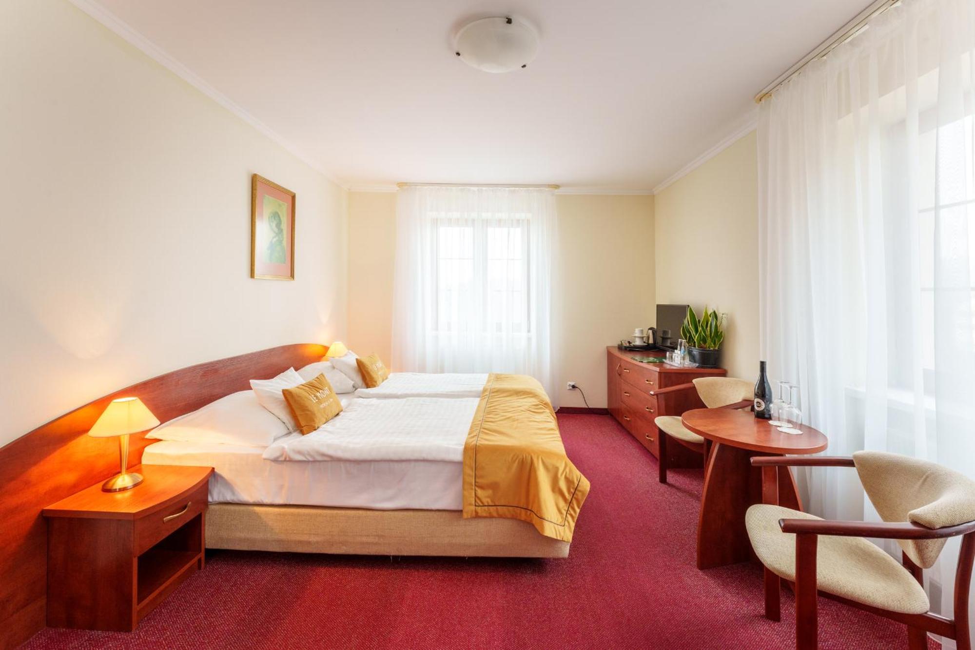 Hotel Le Mont Medical & Spa Świeradów-Zdrój Exteriör bild